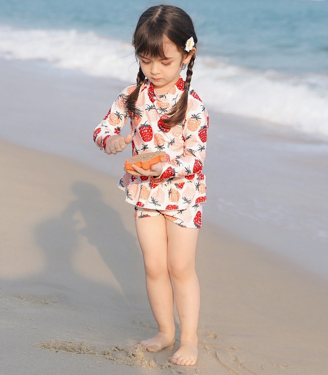 女の子におすすめの水着!おしゃれでかわいい8選 - こそだてハック 女の子におすすめの水着!おしゃれでかわいい8選 - こそだてハック