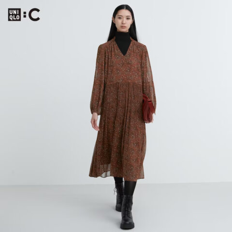 要出典　ユニクロ　シフォンプリーツワンピース