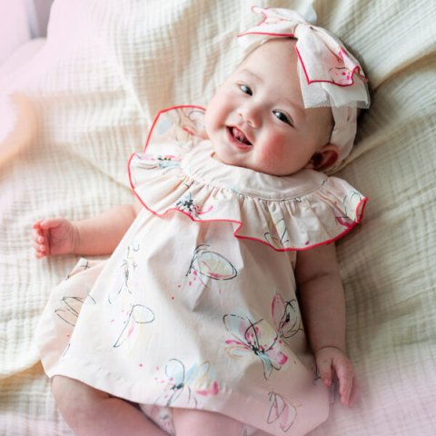 要出典 baby おしらせ ハルウララ  出産祝い2点セット（ チュニック&ブルマ・ヘアバンド）