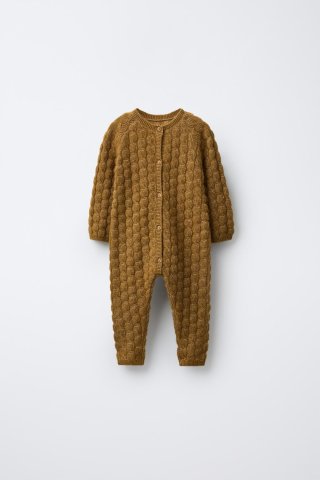 要出典 ninaru お知らせ ZARA 出産準備 ロングケーブルニットジャンプスーツ