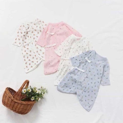 要出典　baby　お知らせ　アプレ　ベビー長袖フライスコンビ肌着