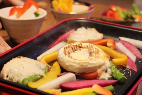 ホットプレート　料理　チーズフォンデュ　パーティー