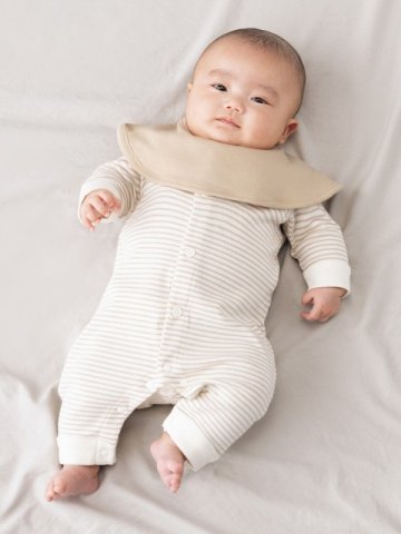 要出典 お知らせ ユニクロ 出産準備 フライスカバーオール