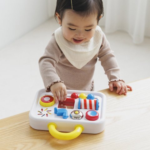 要出典 baby お知らせ ボーネルンド アクティビティ・ケース