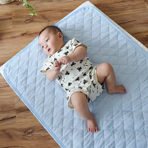 要出典 お知らせ baby ひんやりグッズ 接触冷感 ひんやり敷きパッド