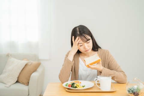 食欲不振　食欲ない　食べたくない　朝食　女性